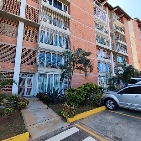 Apartamento Frente Al Aeropuerto De Maiquetía Εξωτερικό φωτογραφία