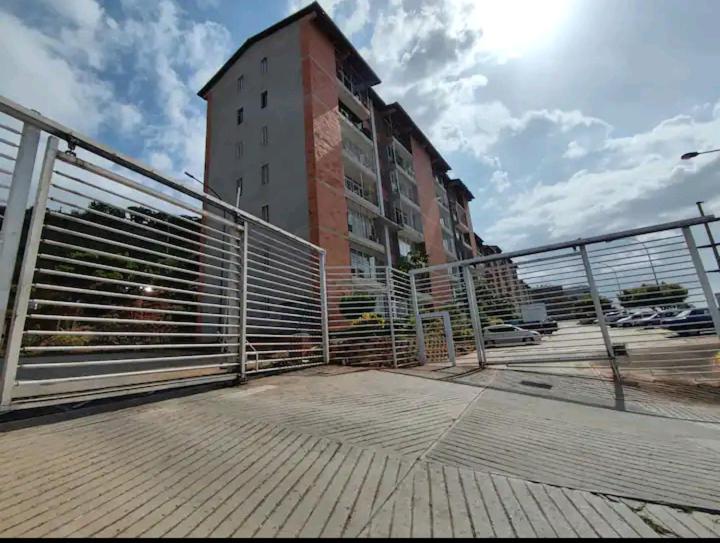 Apartamento Frente Al Aeropuerto De Maiquetía Εξωτερικό φωτογραφία